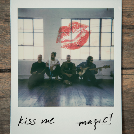 MAGIC! “Kiss Me” (Estreno del Performance Acústico)