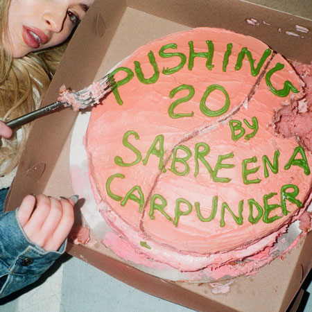 Sabrina Carpenter “Pushing 20” (Estreno del Video Lírico)