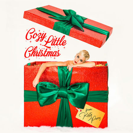 Katy Perry “Cozy Little Christmas” (Estreno del Video Oficial)