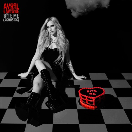 Avril Lavigne “Bite Me” (New Year’s Rockin Eve Performance)
